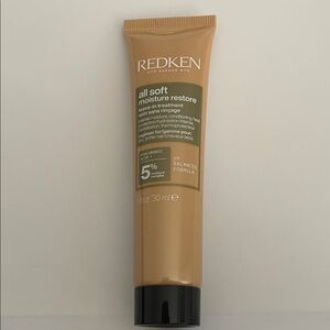 Mini Redken All Soft Moisture Restore Treatment in Tan and Black